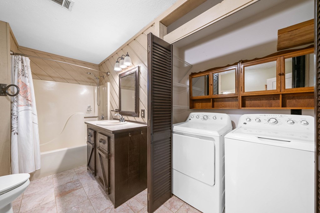415837 Jasper Residential