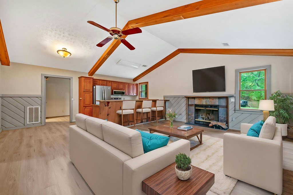 415837 Jasper Residential