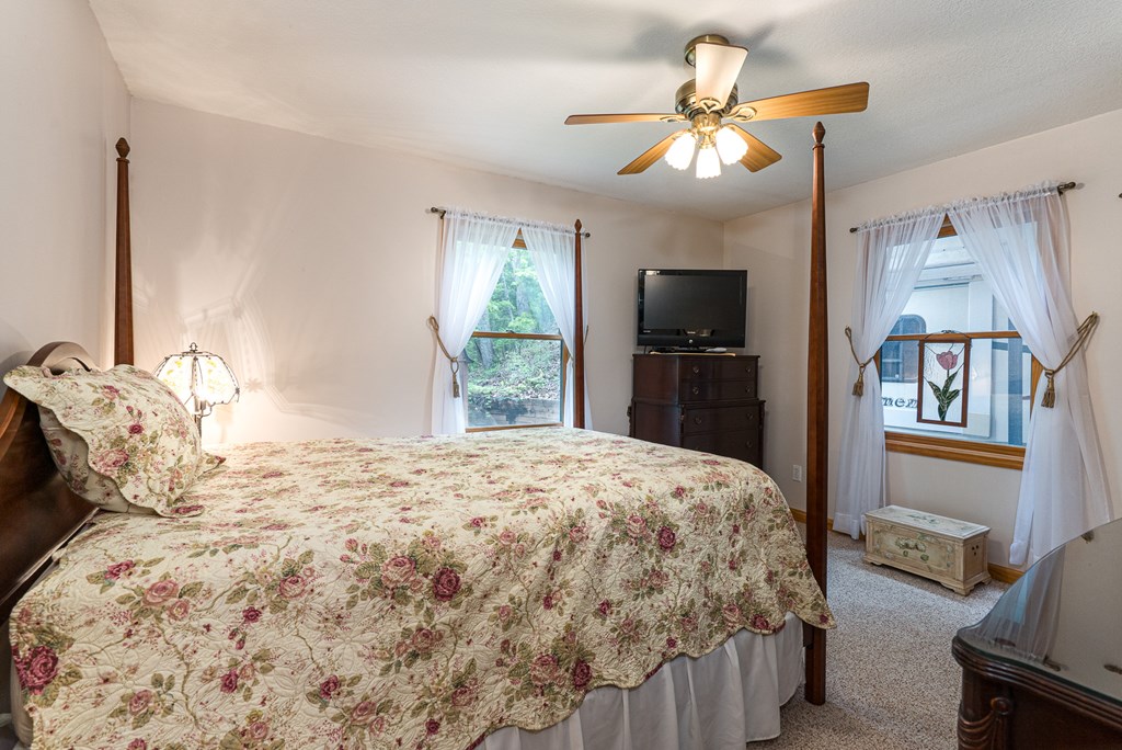 415839 Murphy Residential