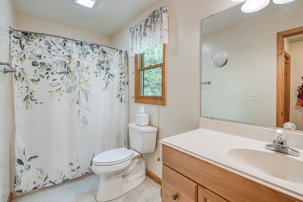 415839 Murphy Residential