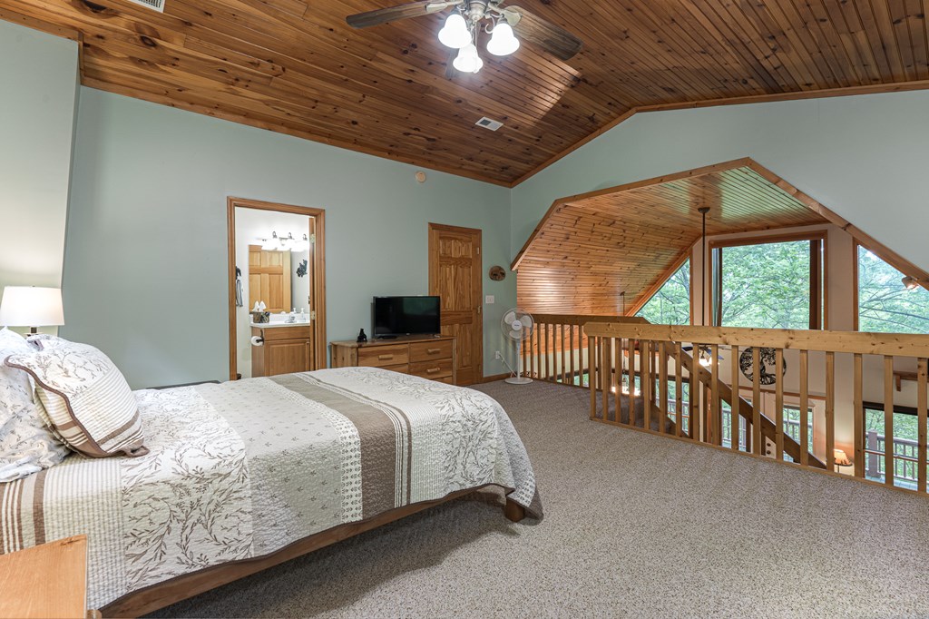 415839 Murphy Residential