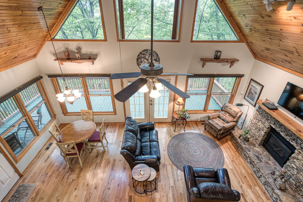 415839 Murphy Residential