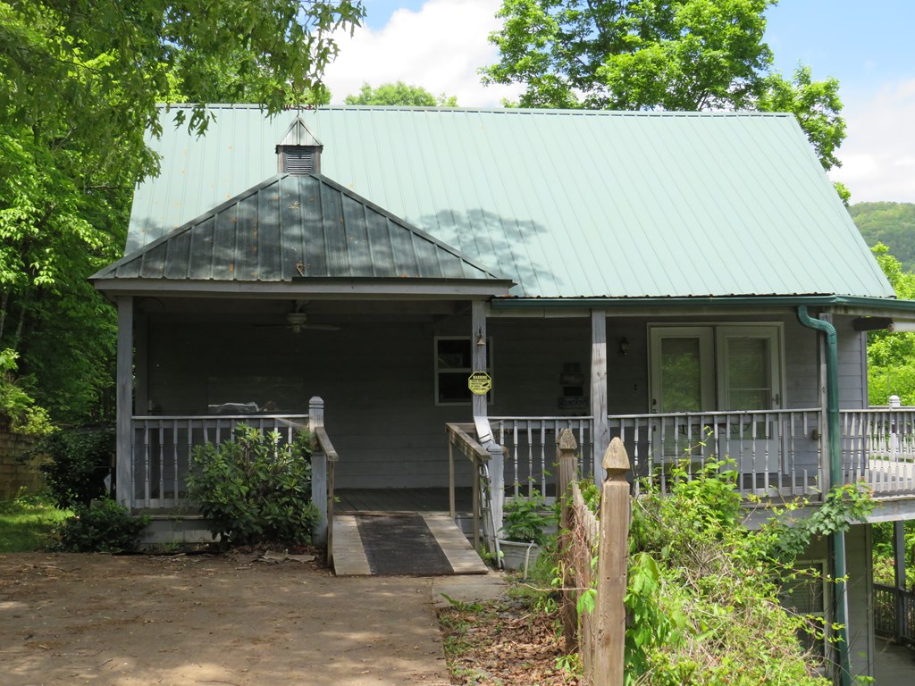 415843 Hiawassee Residential