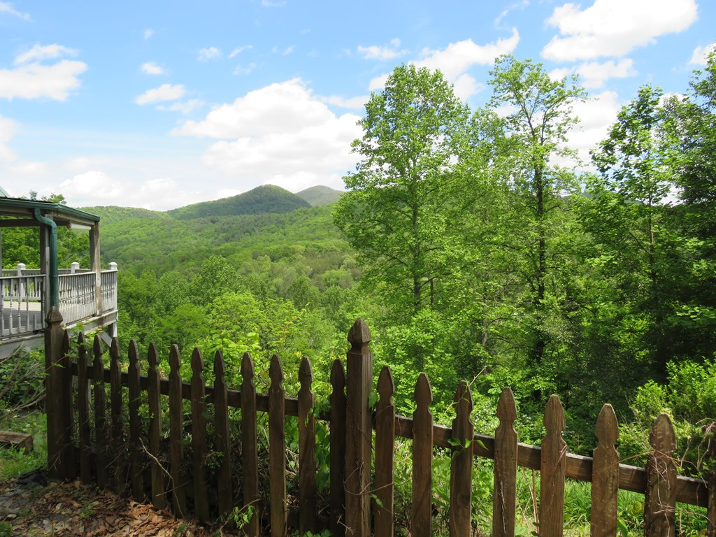 415843 Hiawassee Residential