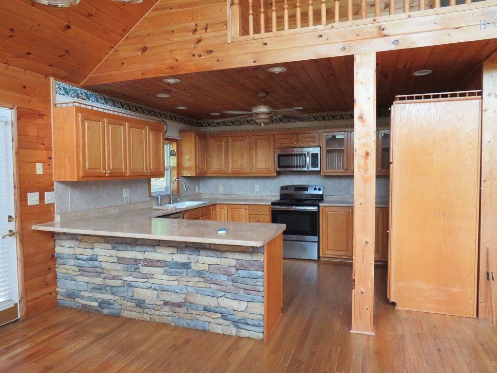 415843 Hiawassee Residential