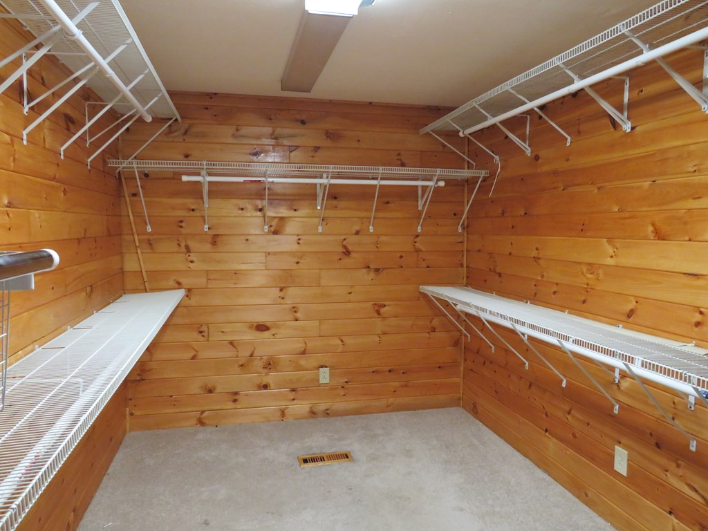 415843 Hiawassee Residential