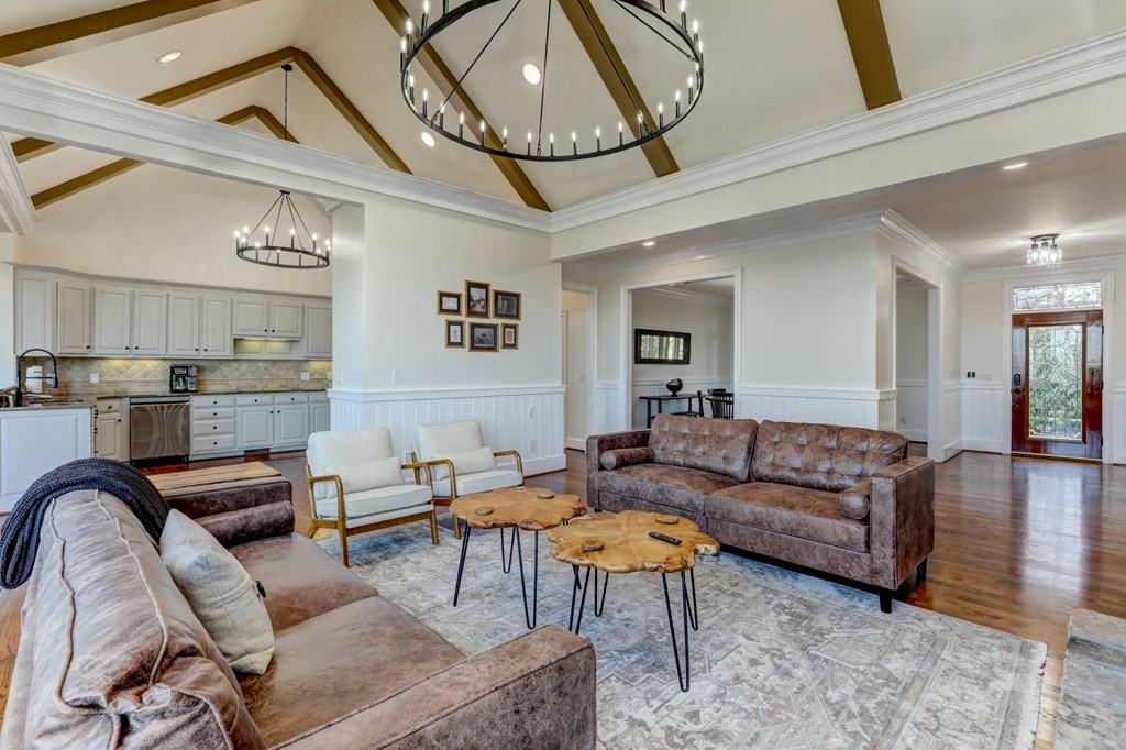 415852 Jasper Residential