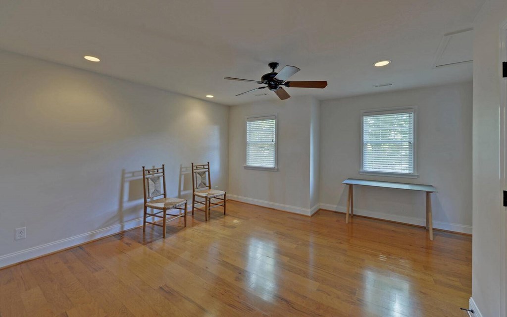 415868 Hiawassee Residential