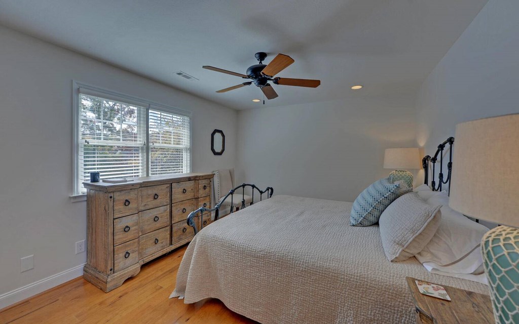 415868 Hiawassee Residential