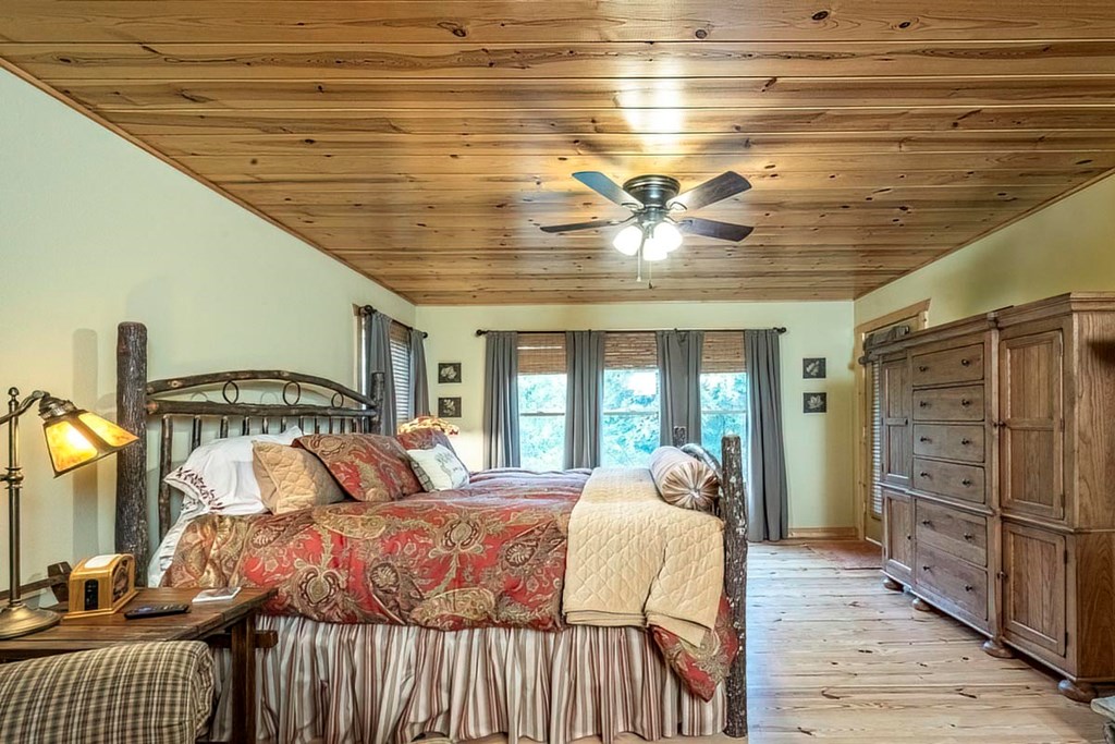 415869 Morganton Residential
