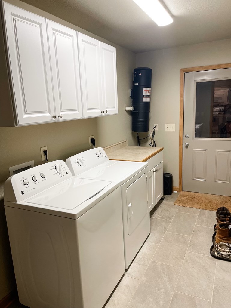 415880 Murphy Residential