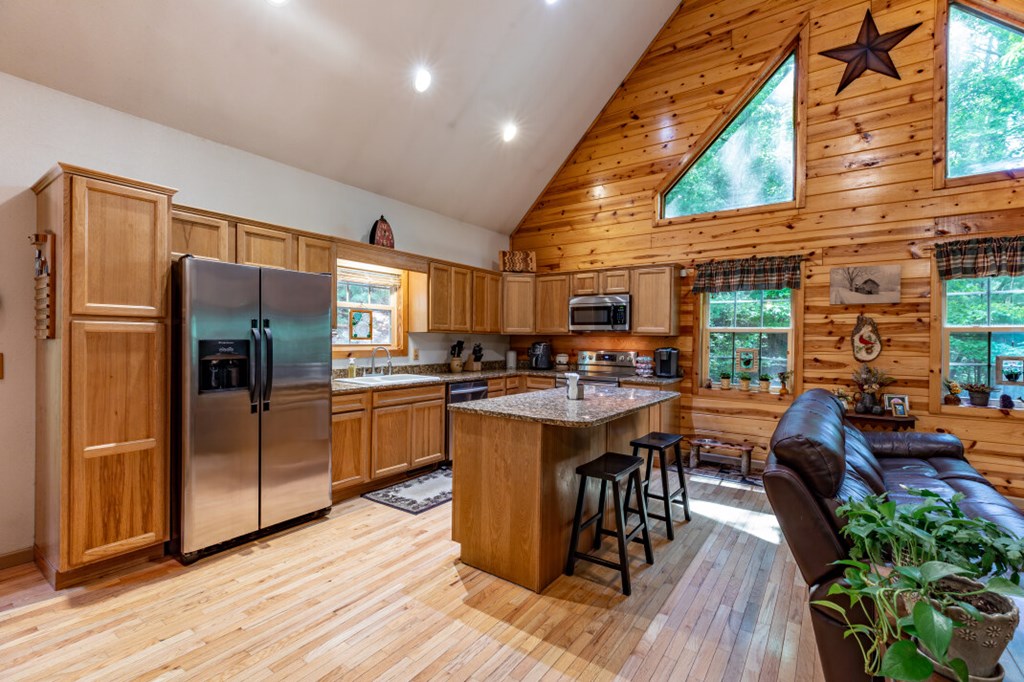 415882 Blairsville Residential