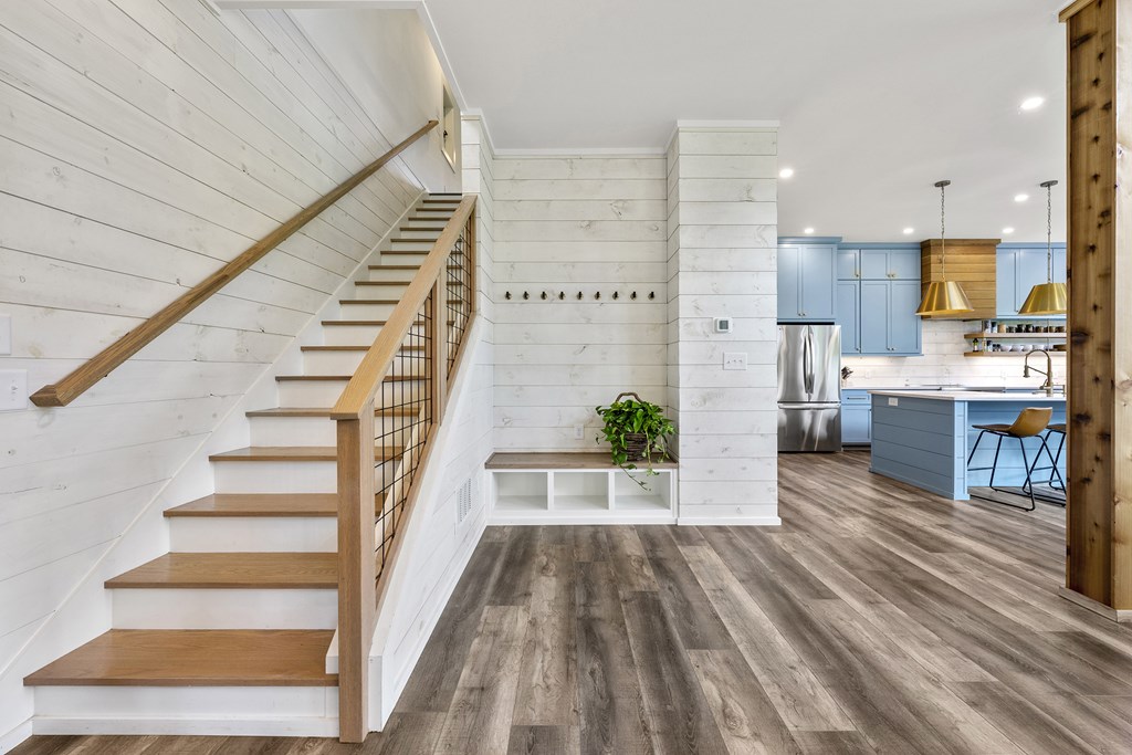 415892 Clayton Residential