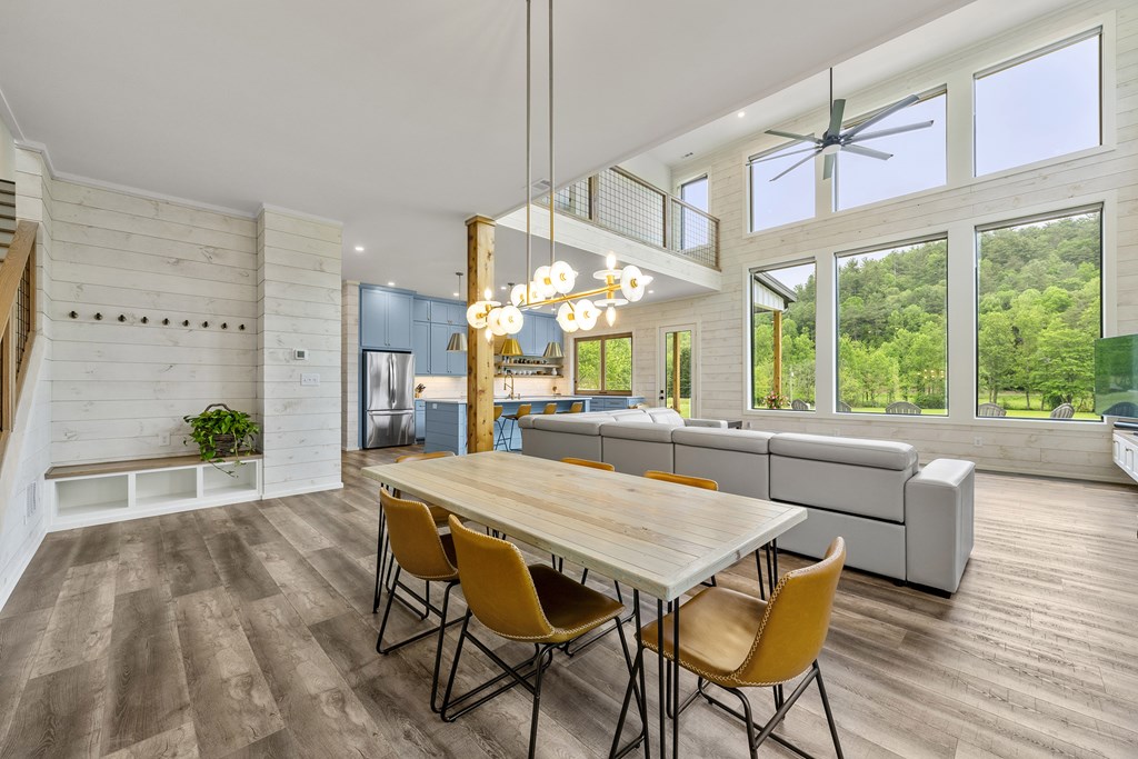 415892 Clayton Residential