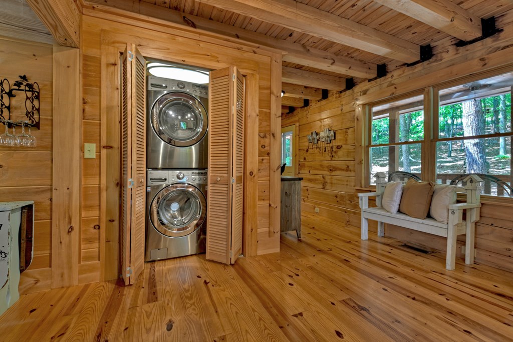415896 Morganton Residential