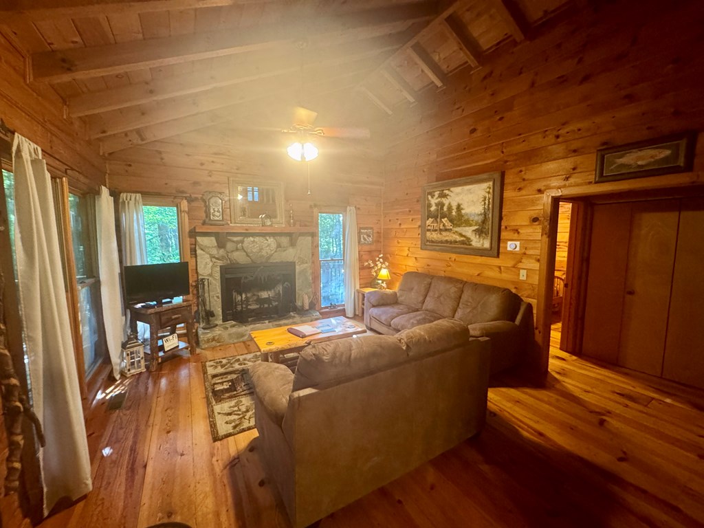 415900 Blue Ridge Residential