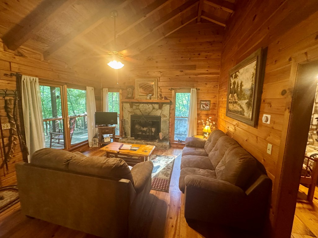 415900 Blue Ridge Residential
