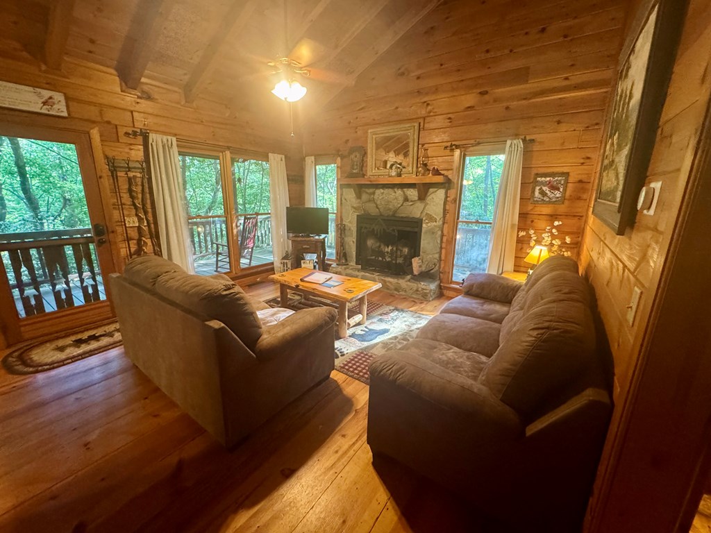 415900 Blue Ridge Residential