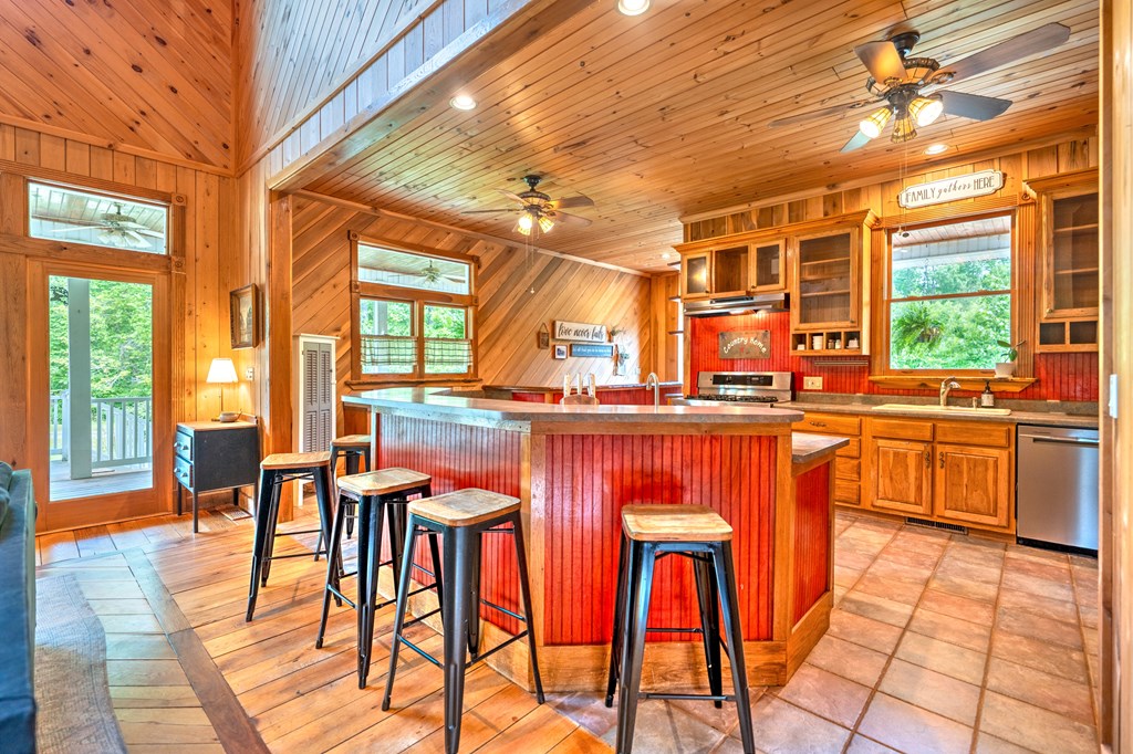 415901 Murphy Residential