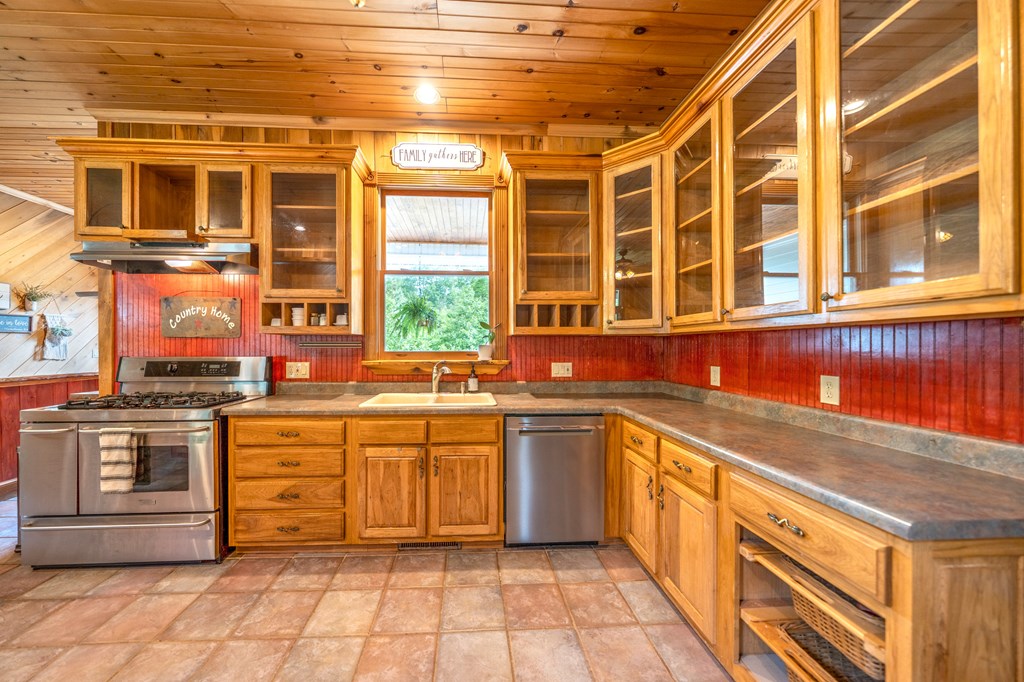 415901 Murphy Residential