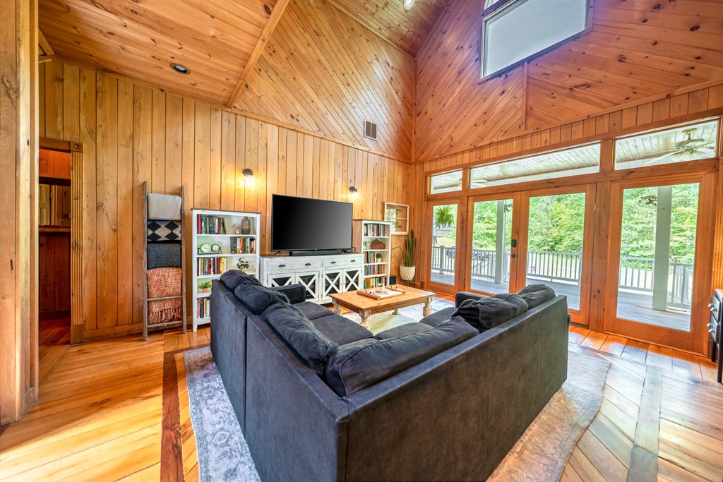 415901 Murphy Residential