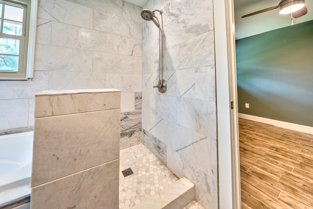 415902 Murphy Residential