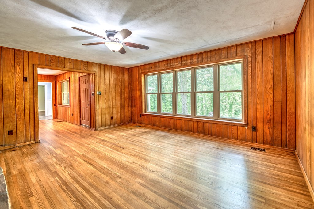 415902 Murphy Residential
