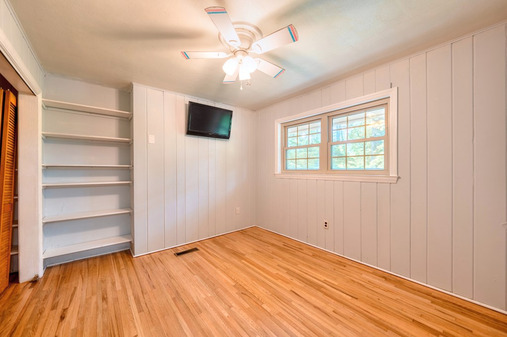 415902 Murphy Residential