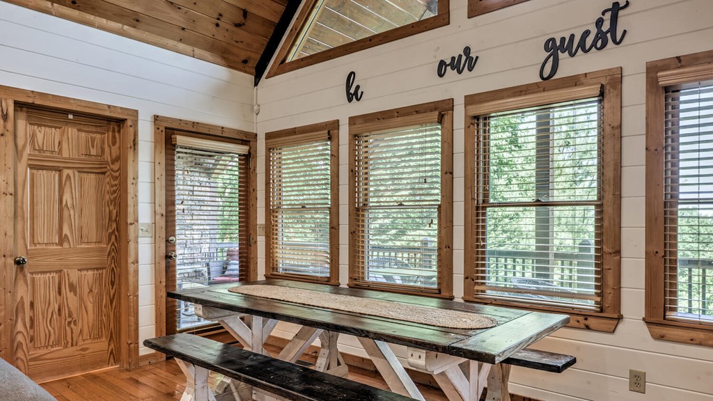 415913 Mineral Bluff Residential