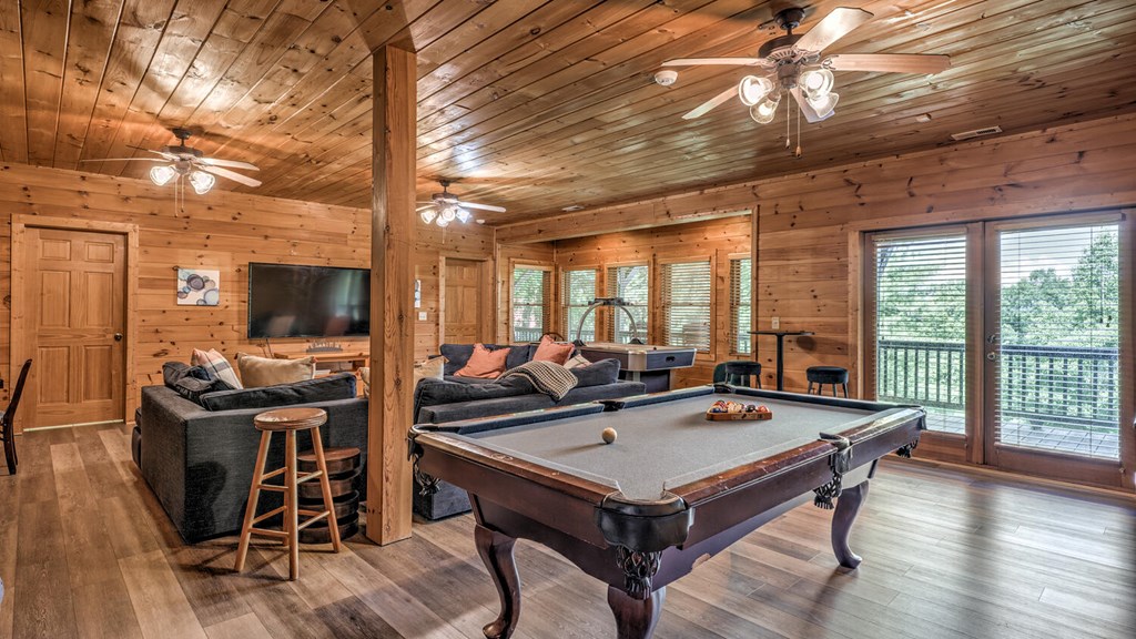 415913 Mineral Bluff Residential