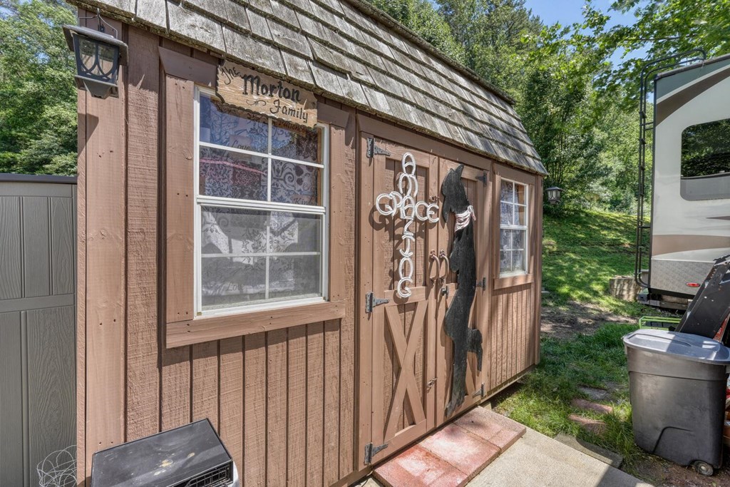 415917 Blairsville Residential