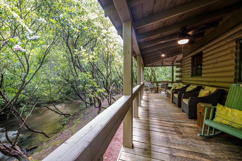 415923 Mineral Bluff Residential