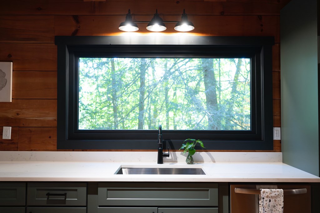 415929 Blue Ridge Residential