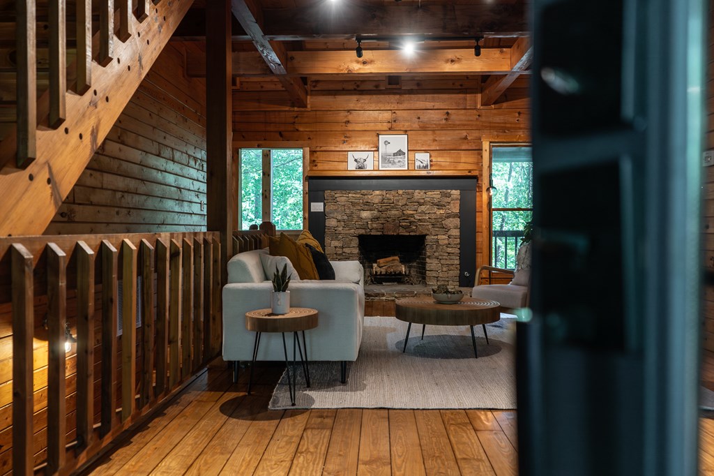 415929 Blue Ridge Residential