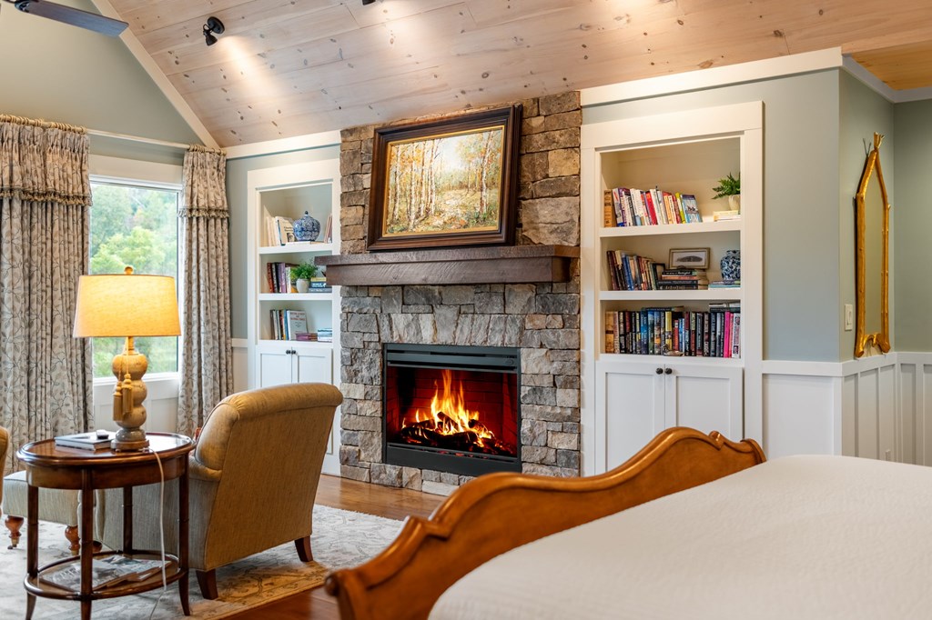 415935 Mineral Bluff Residential