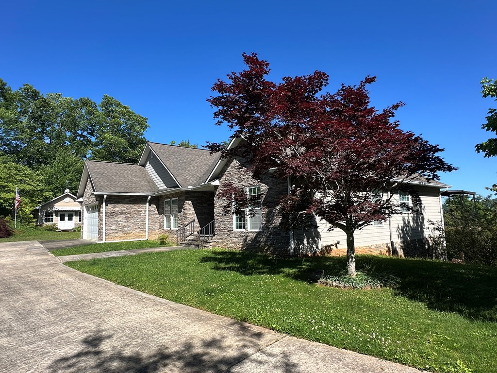 415936 Blue Ridge Residential