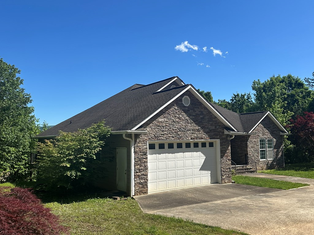 415936 Blue Ridge Residential