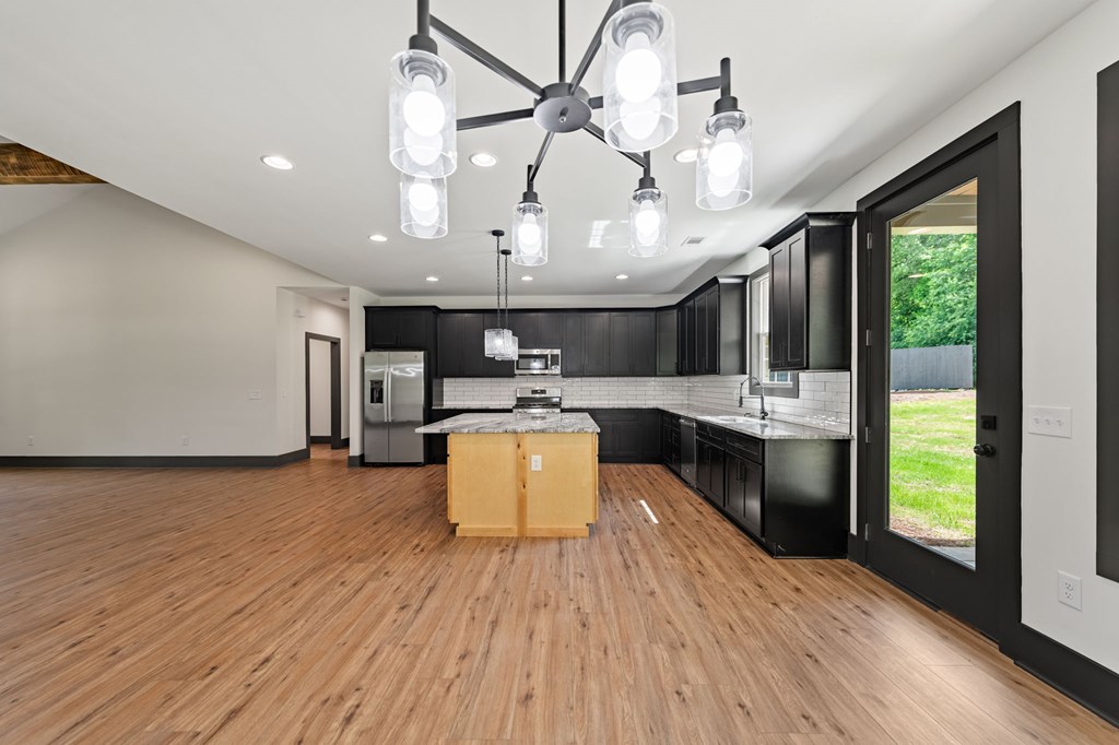 415939 Morganton Residential