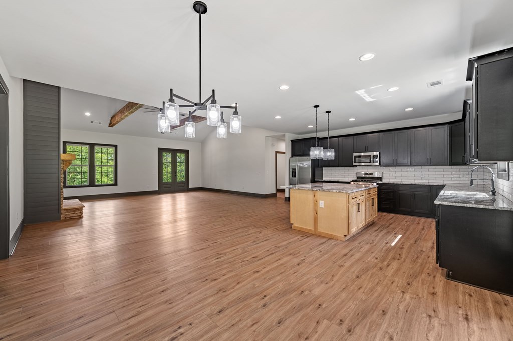 415939 Morganton Residential