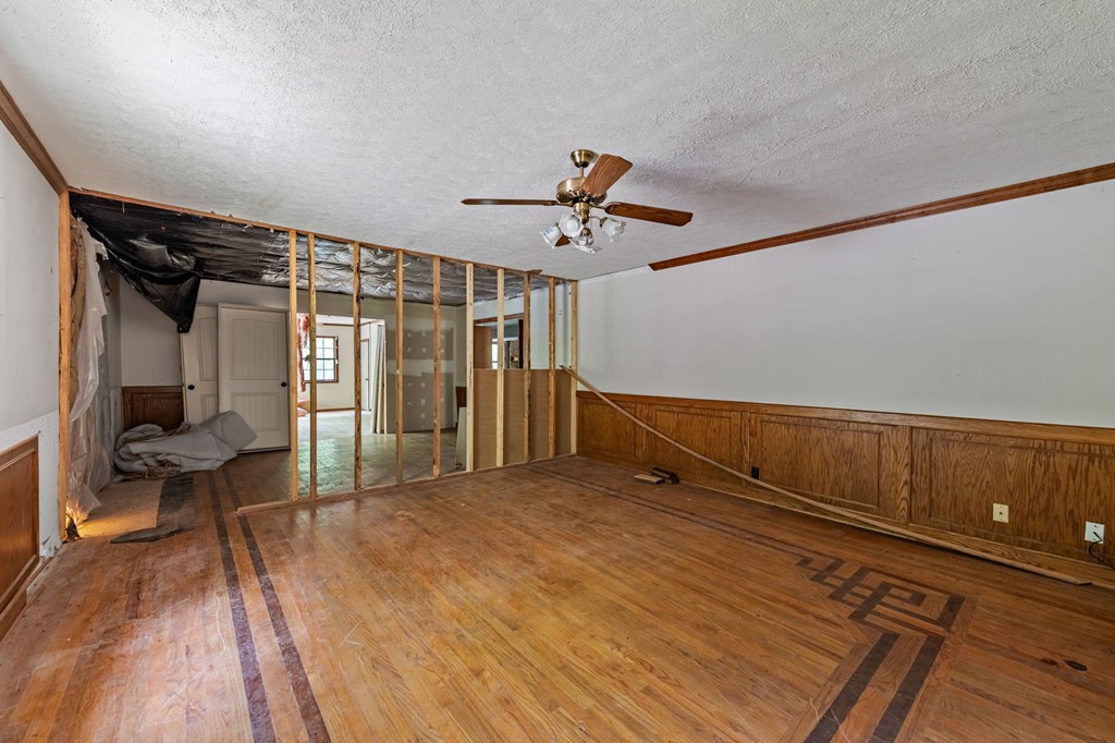 415943 Blue Ridge Residential