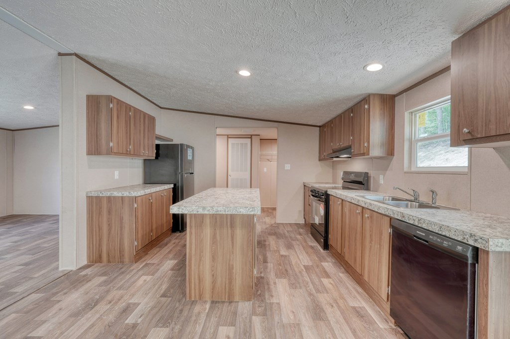 415947 Blairsville Residential
