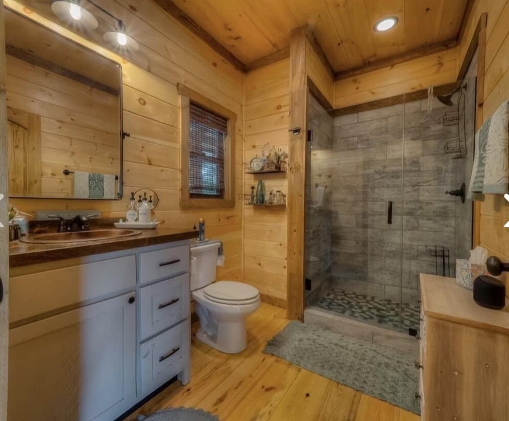 415948 Blue Ridge Residential
