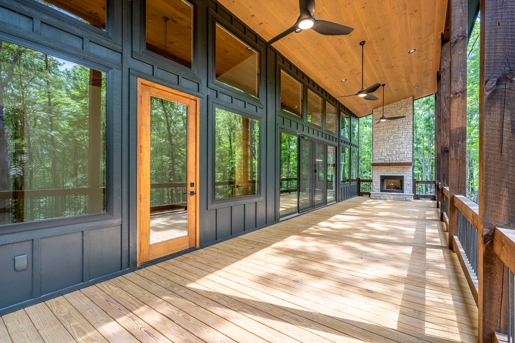415951 Morganton Residential