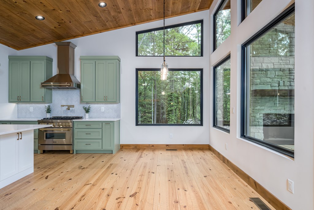 415951 Morganton Residential