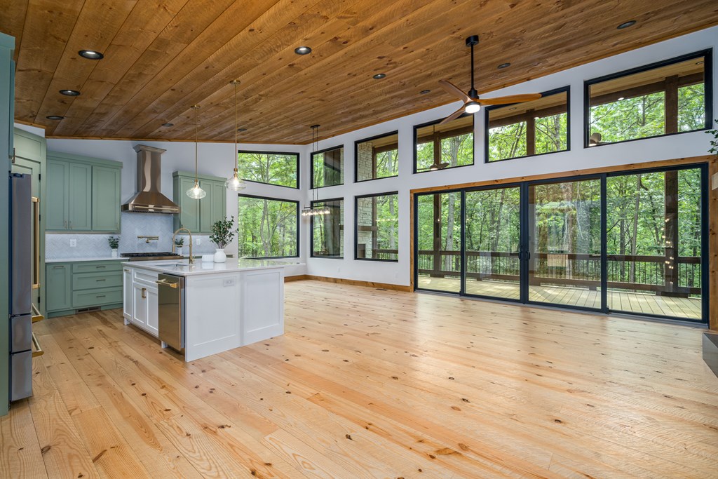 415951 Morganton Residential