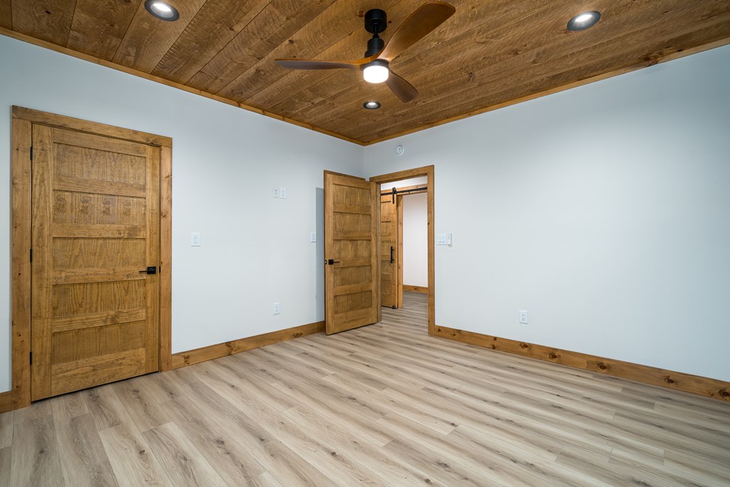 415951 Morganton Residential