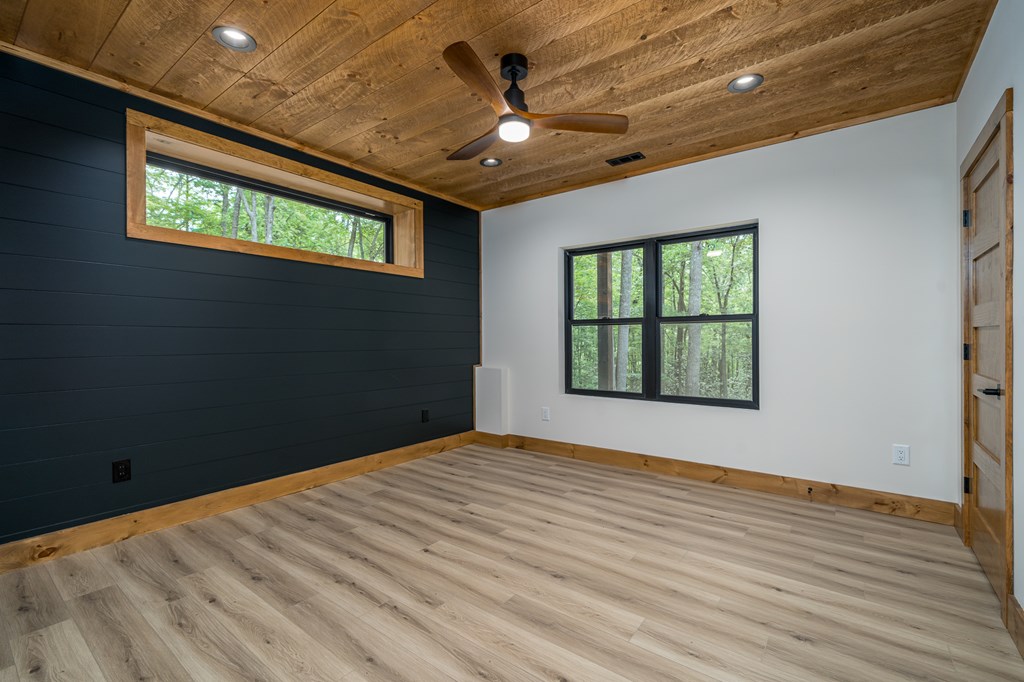415951 Morganton Residential