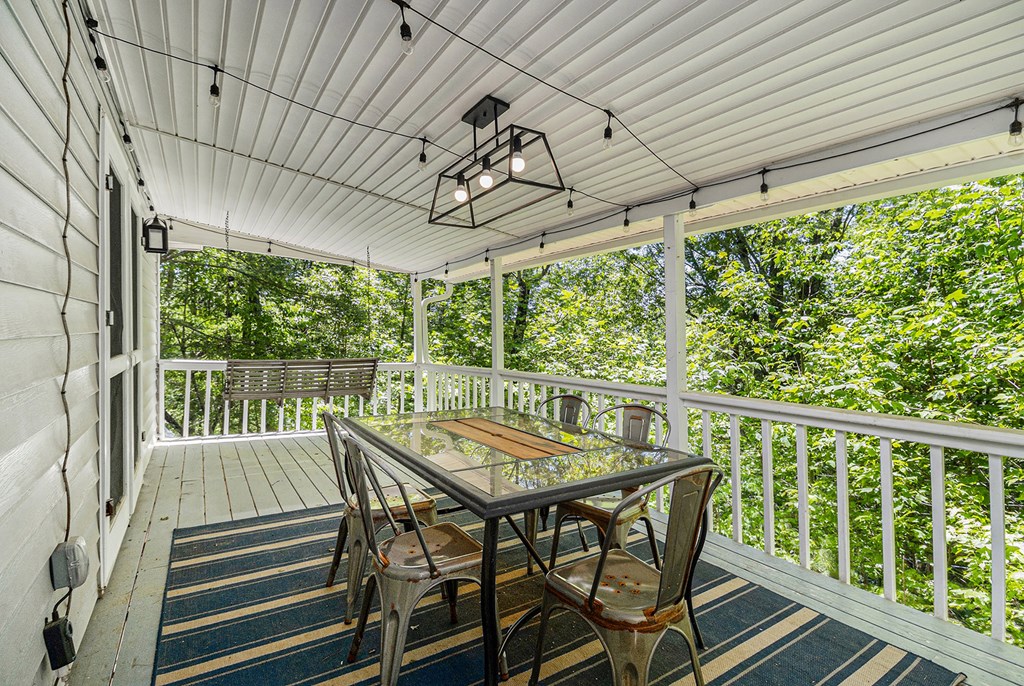 415957 Cleveland Residential