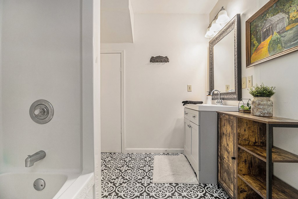 415957 Cleveland Residential