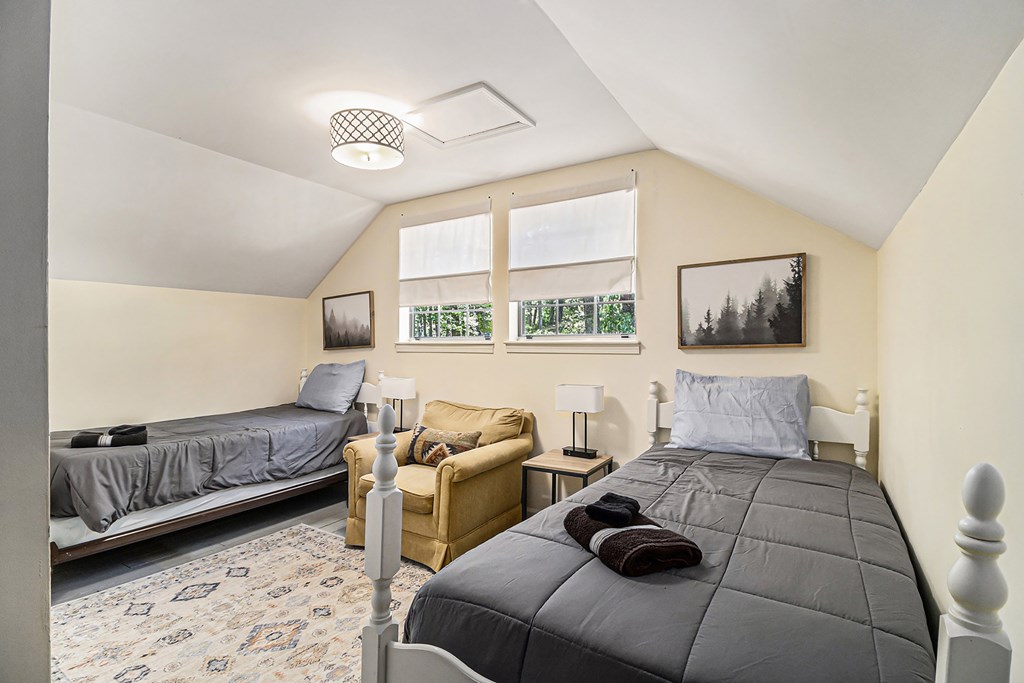 415957 Cleveland Residential
